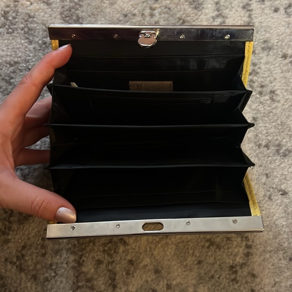 yellow herringbone accordion wallet - Picture 2 of 3